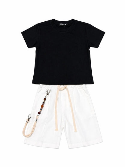 045. Completo Basic Nero & Bermuda Bianco con Accessorio